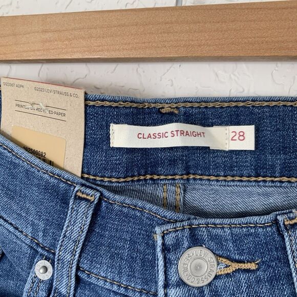 NWT Levis Jeans Classic Straight Women 28/6 Blue Denim Normcore Casual School - Picture 5 of 15